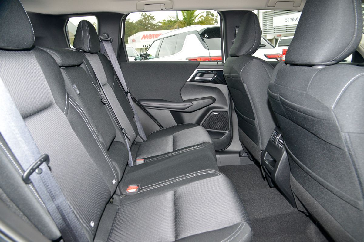 2025 Mitsubishi Outlander ES ZM