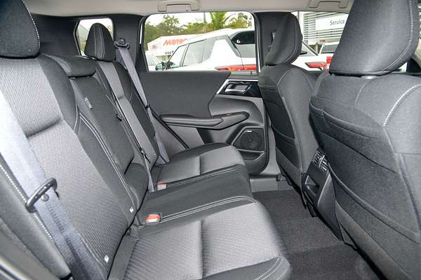 2025 Mitsubishi Outlander ES ZM