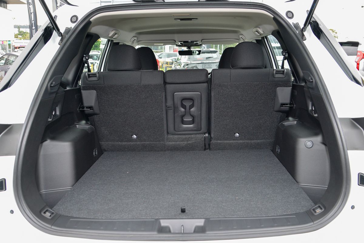 2025 Mitsubishi Outlander ES ZM
