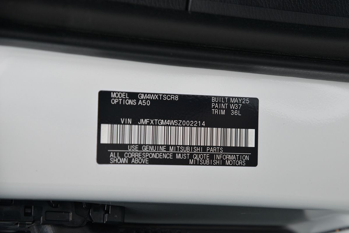 2025 Mitsubishi Outlander ES ZM