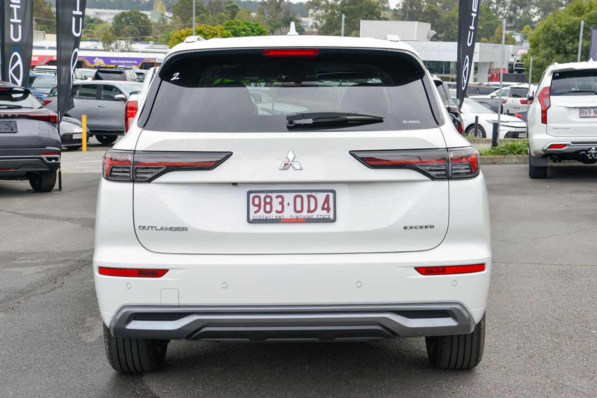 2025 Mitsubishi Outlander Exceed ZM