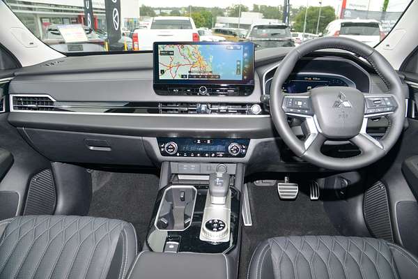 2025 Mitsubishi Outlander Exceed ZM