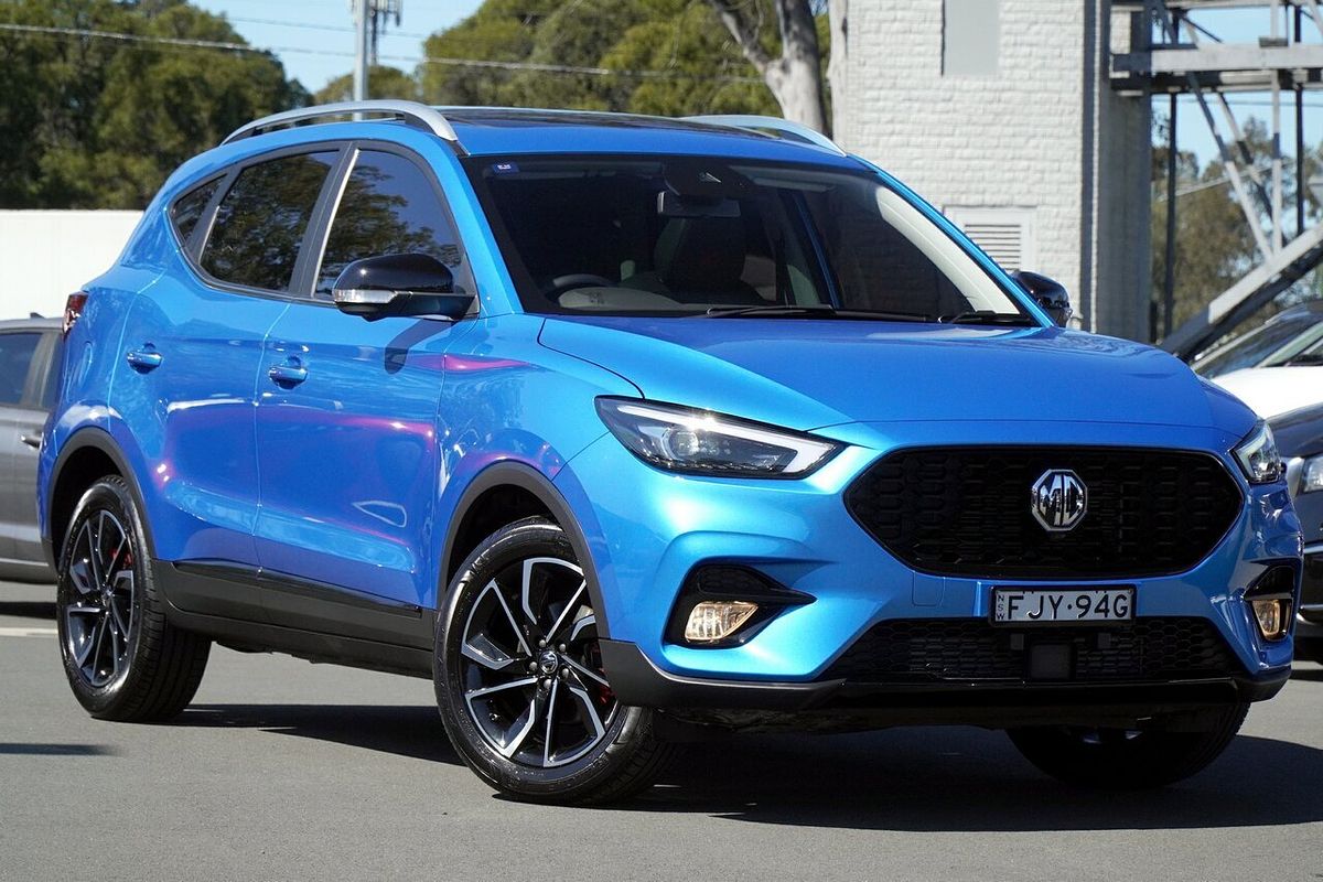 2023 MG ZST Essence