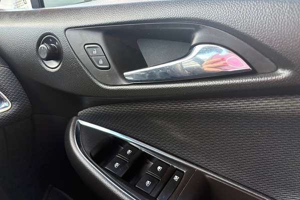 2017 Holden Astra LT BL