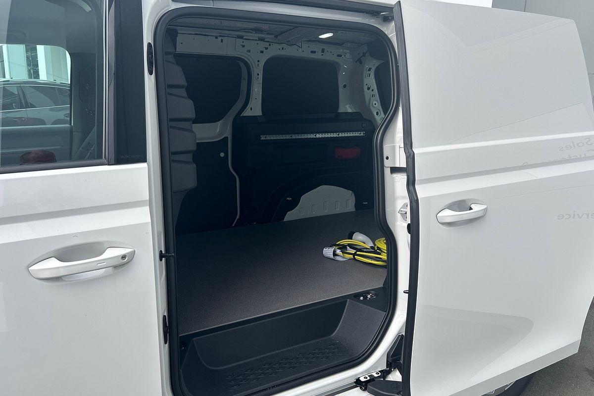 2025 Volkswagen ID. Buzz Cargo BEV550 EBN SWB