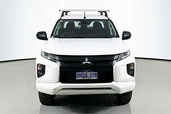2022 Mitsubishi Triton GLX MR 4X4