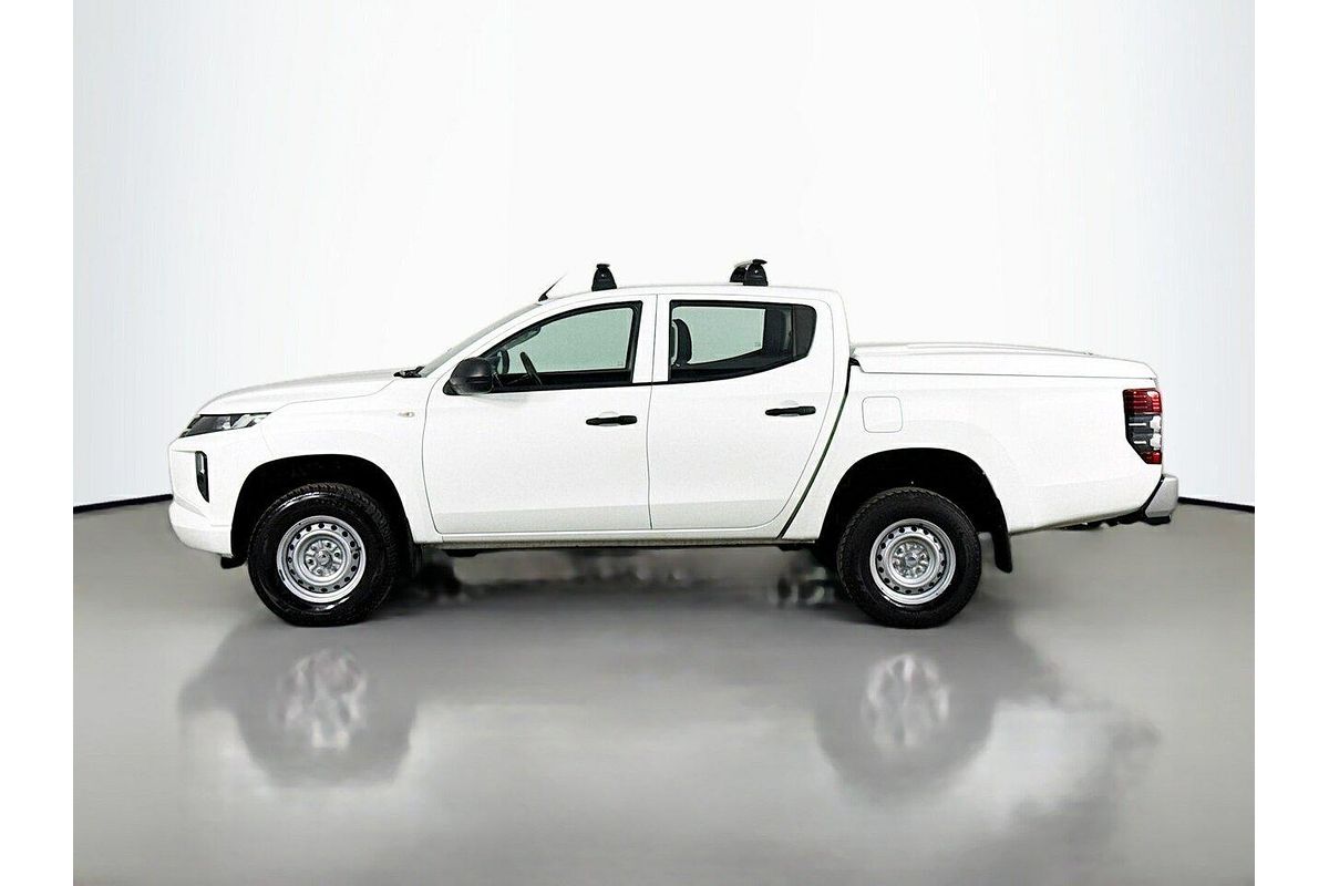 2022 Mitsubishi Triton GLX MR 4X4