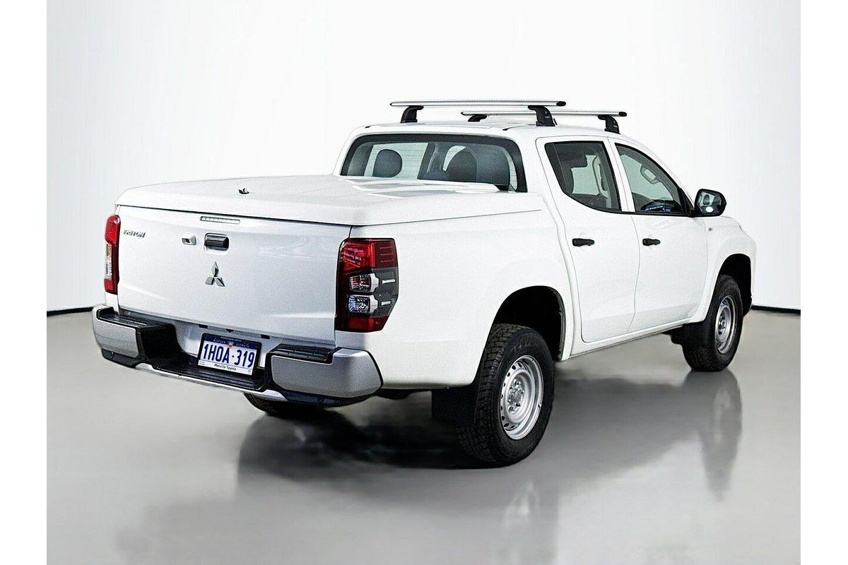 2022 Mitsubishi Triton GLX MR 4X4