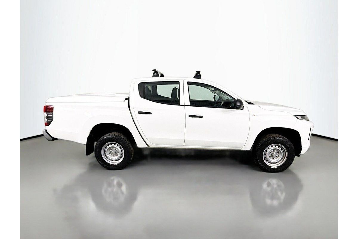 2022 Mitsubishi Triton GLX MR 4X4