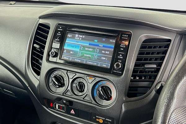 2022 Mitsubishi Triton GLX MR 4X4