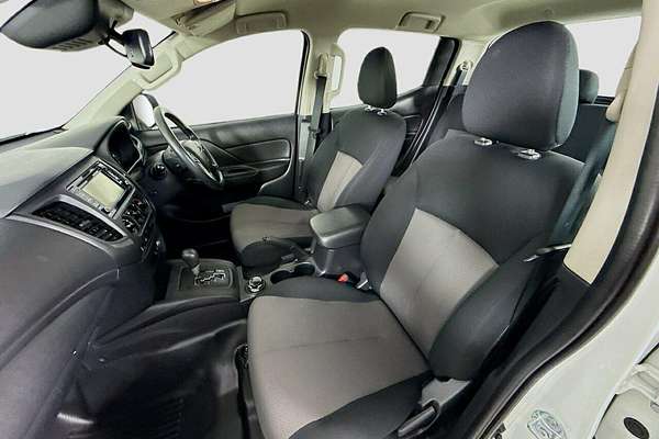 2022 Mitsubishi Triton GLX MR 4X4