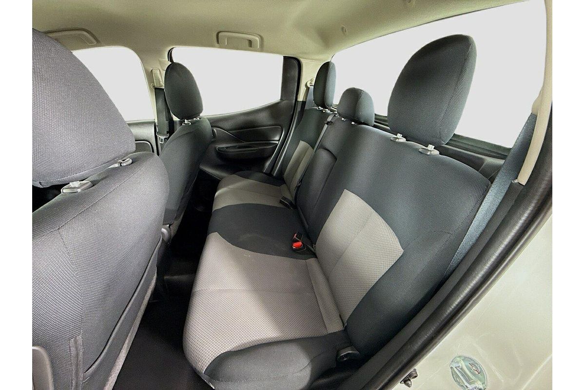 2022 Mitsubishi Triton GLX MR 4X4