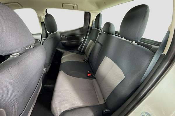 2022 Mitsubishi Triton GLX MR 4X4