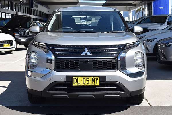 2024 Mitsubishi Outlander ES ZM