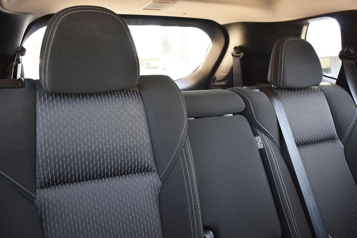 2024 Mitsubishi Outlander ES ZM