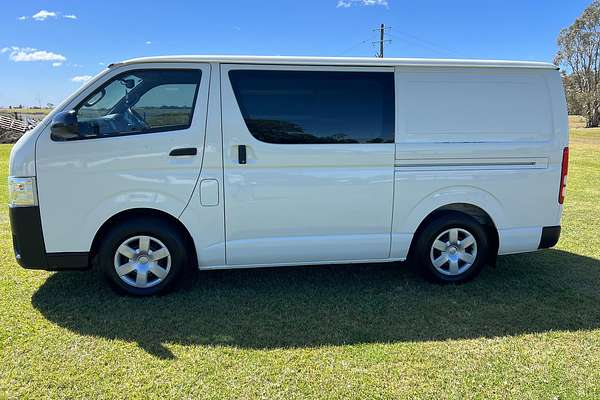 2017 Toyota Hiace KDH201R LWB