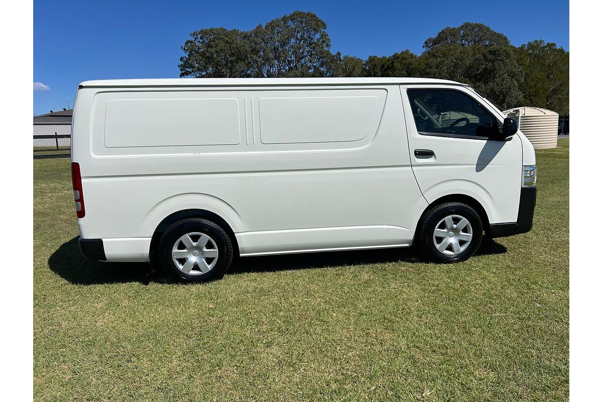 2017 Toyota Hiace KDH201R LWB