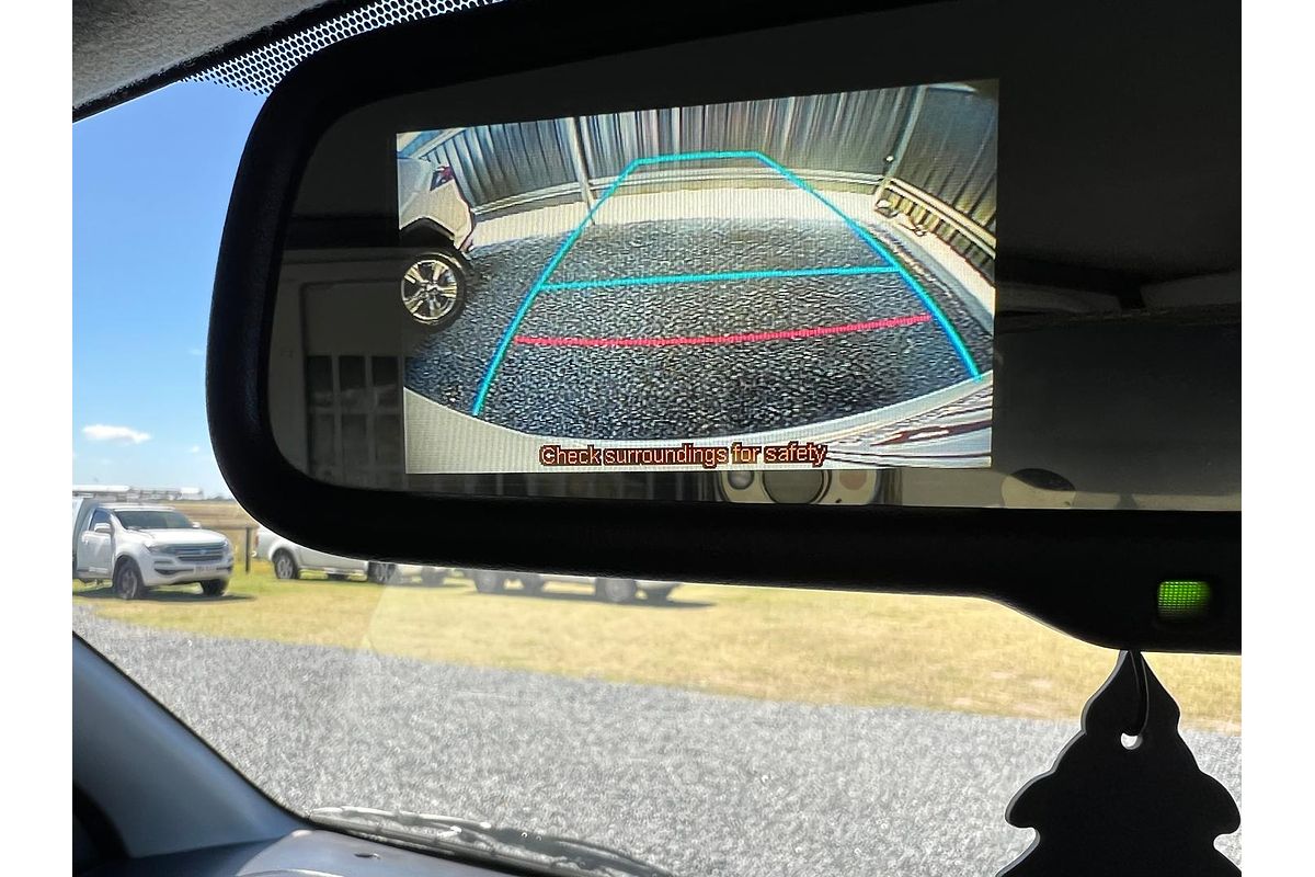 2017 Toyota Hiace KDH201R LWB
