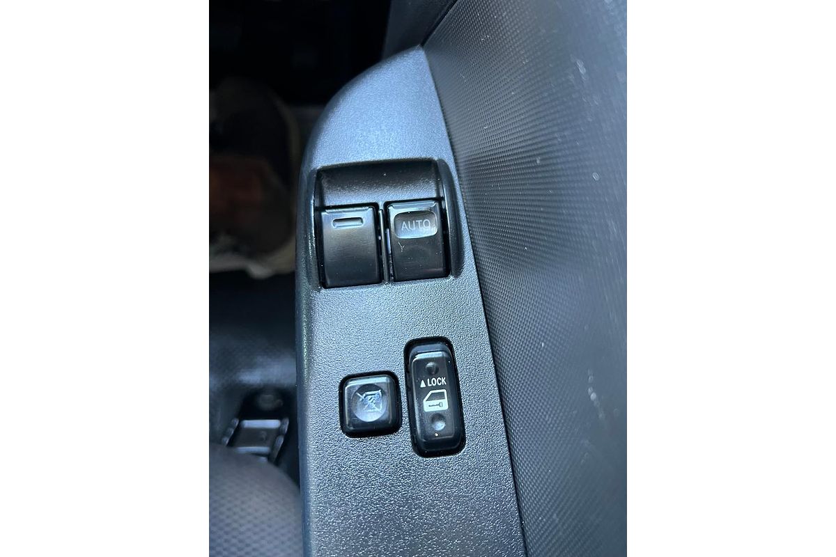 2017 Toyota Hiace KDH201R LWB
