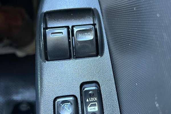 2017 Toyota Hiace KDH201R LWB