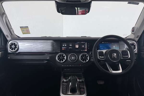 2025 GWM Tank 300 Ultra Hybrid P01
