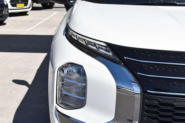 2024 Mitsubishi Outlander ES ZM