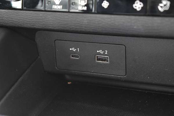 2024 Mitsubishi Outlander ES ZM