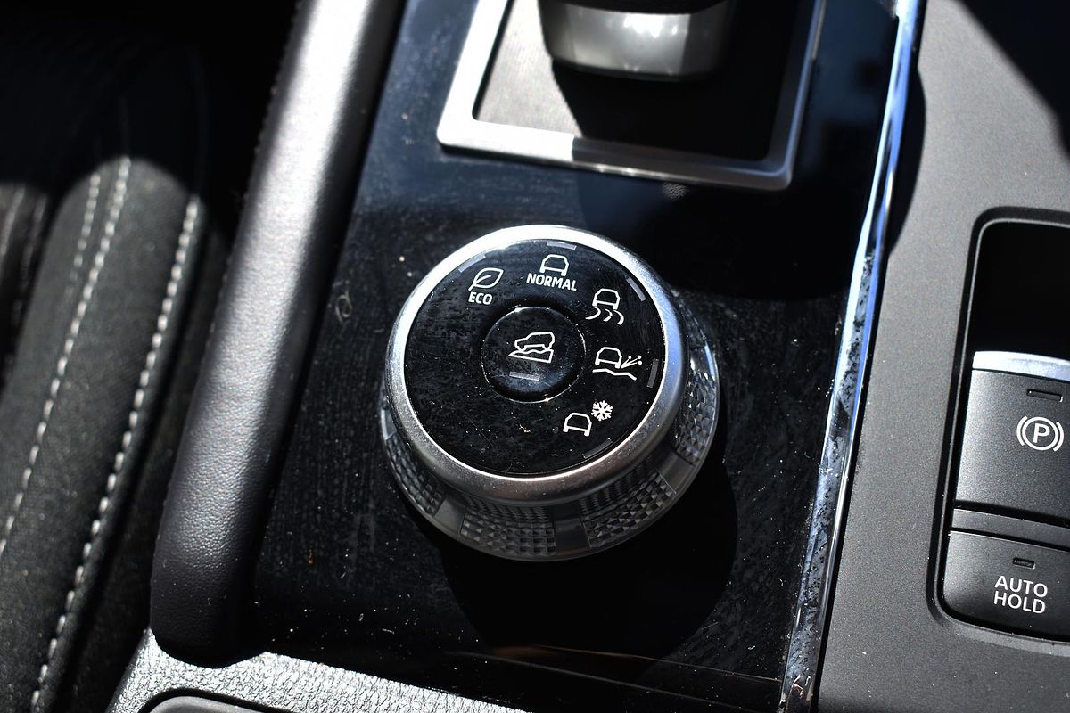 2024 Mitsubishi Outlander ES ZM