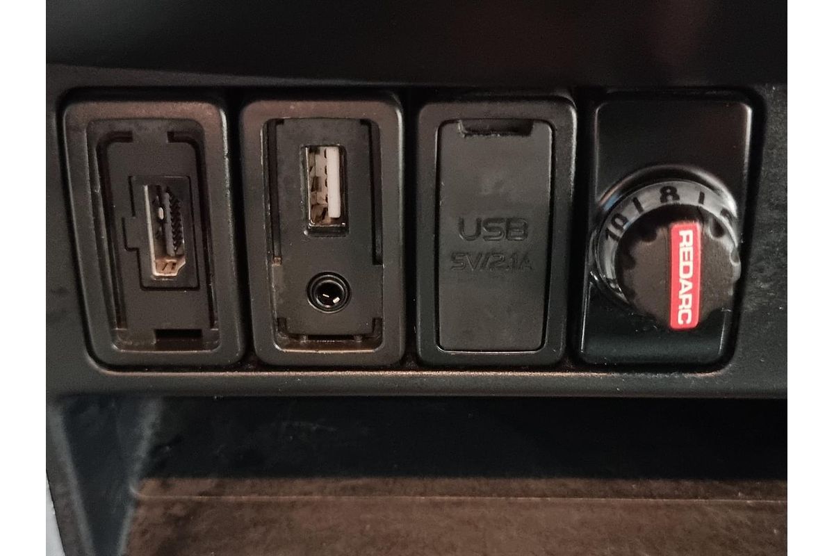 2020 Isuzu MU-X LS-T