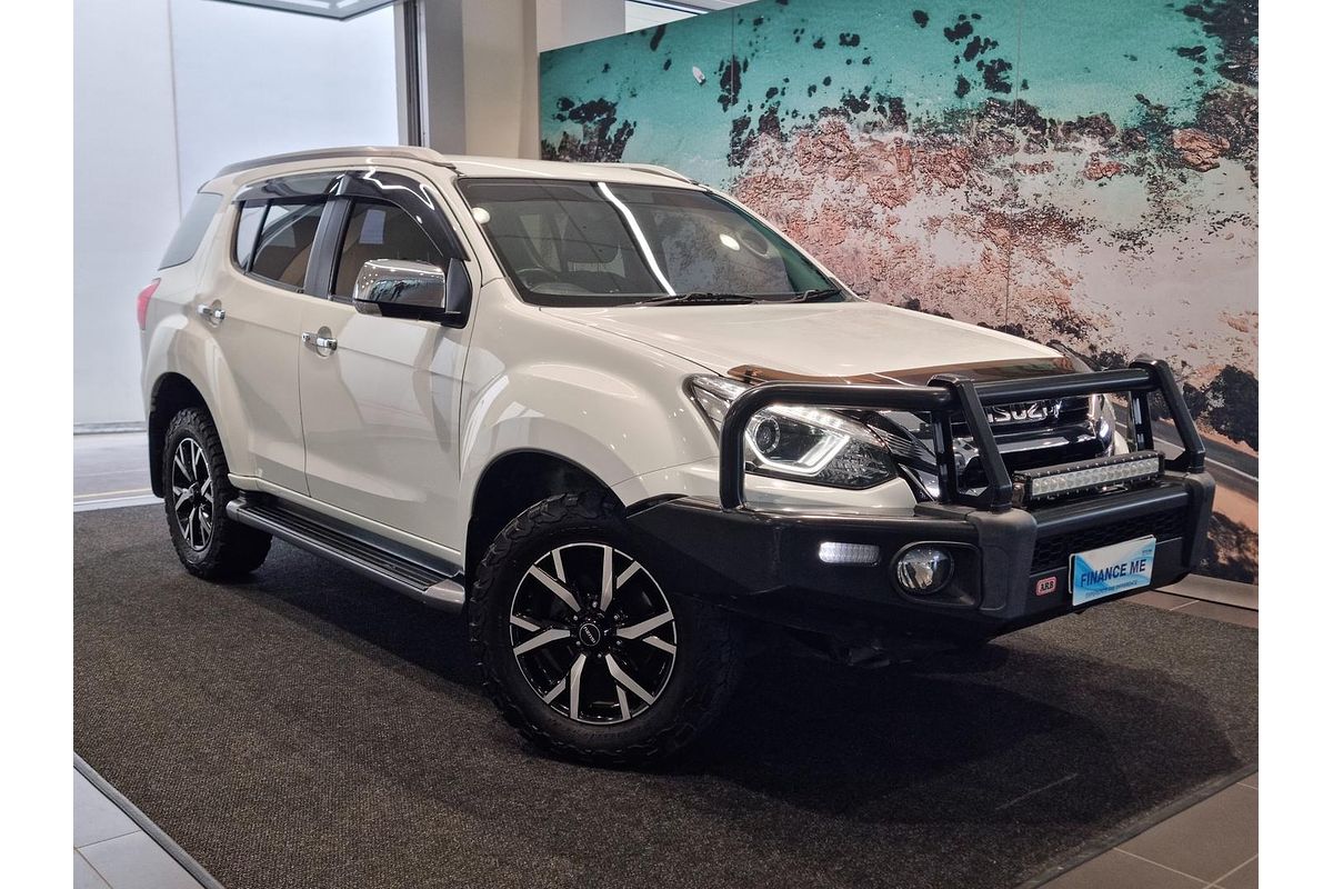 2020 Isuzu MU-X LS-T