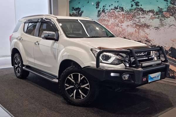 2020 Isuzu MU-X LS-T