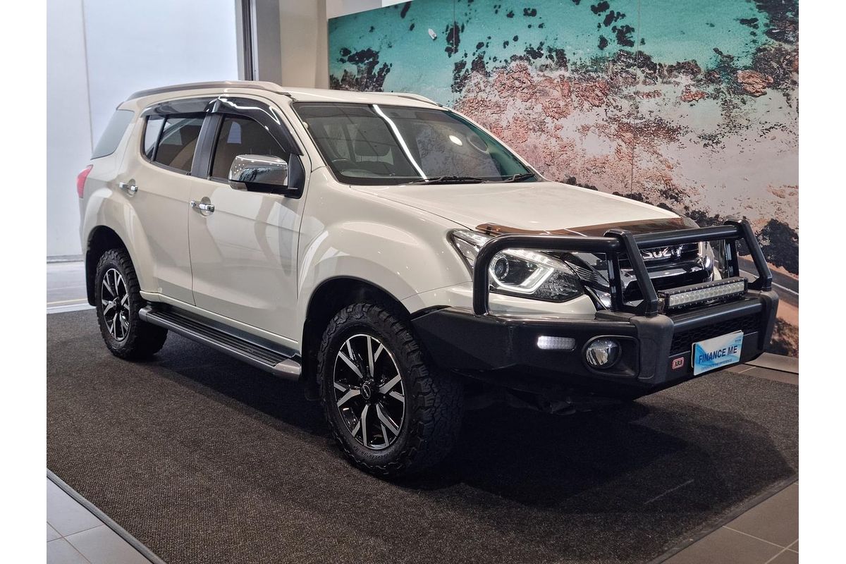 2020 Isuzu MU-X LS-T