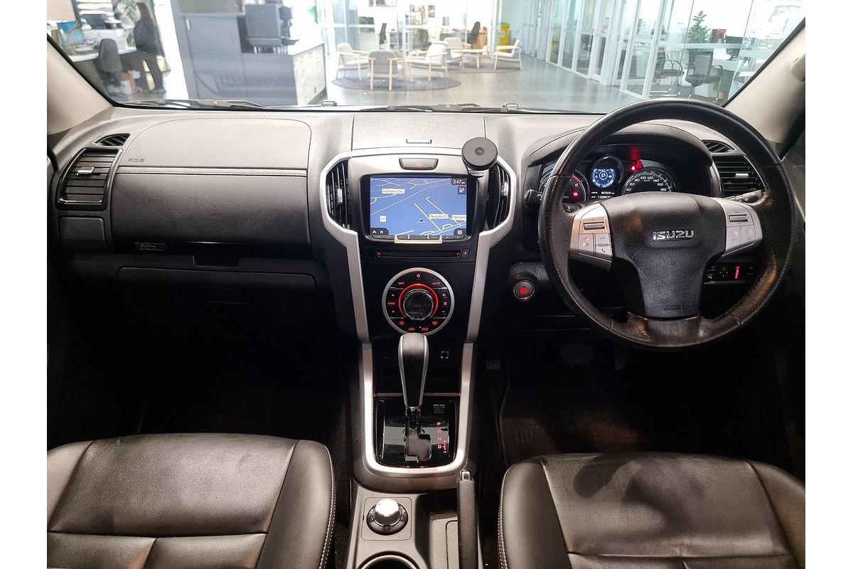 2020 Isuzu MU-X LS-T