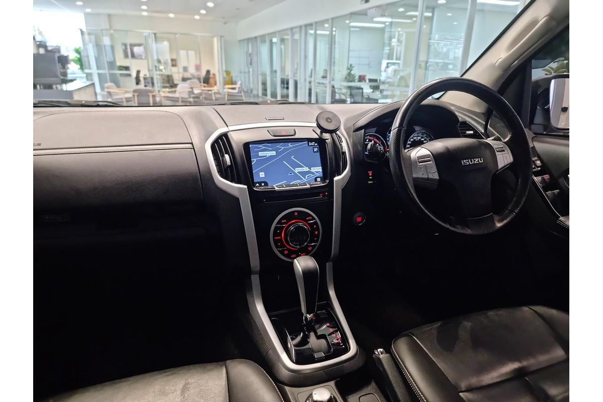 2020 Isuzu MU-X LS-T