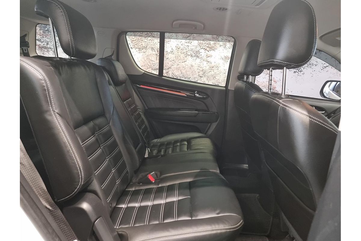 2020 Isuzu MU-X LS-T