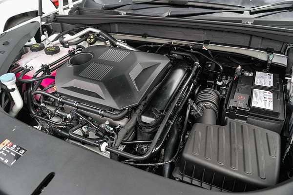 2025 MG HS Essence AS33