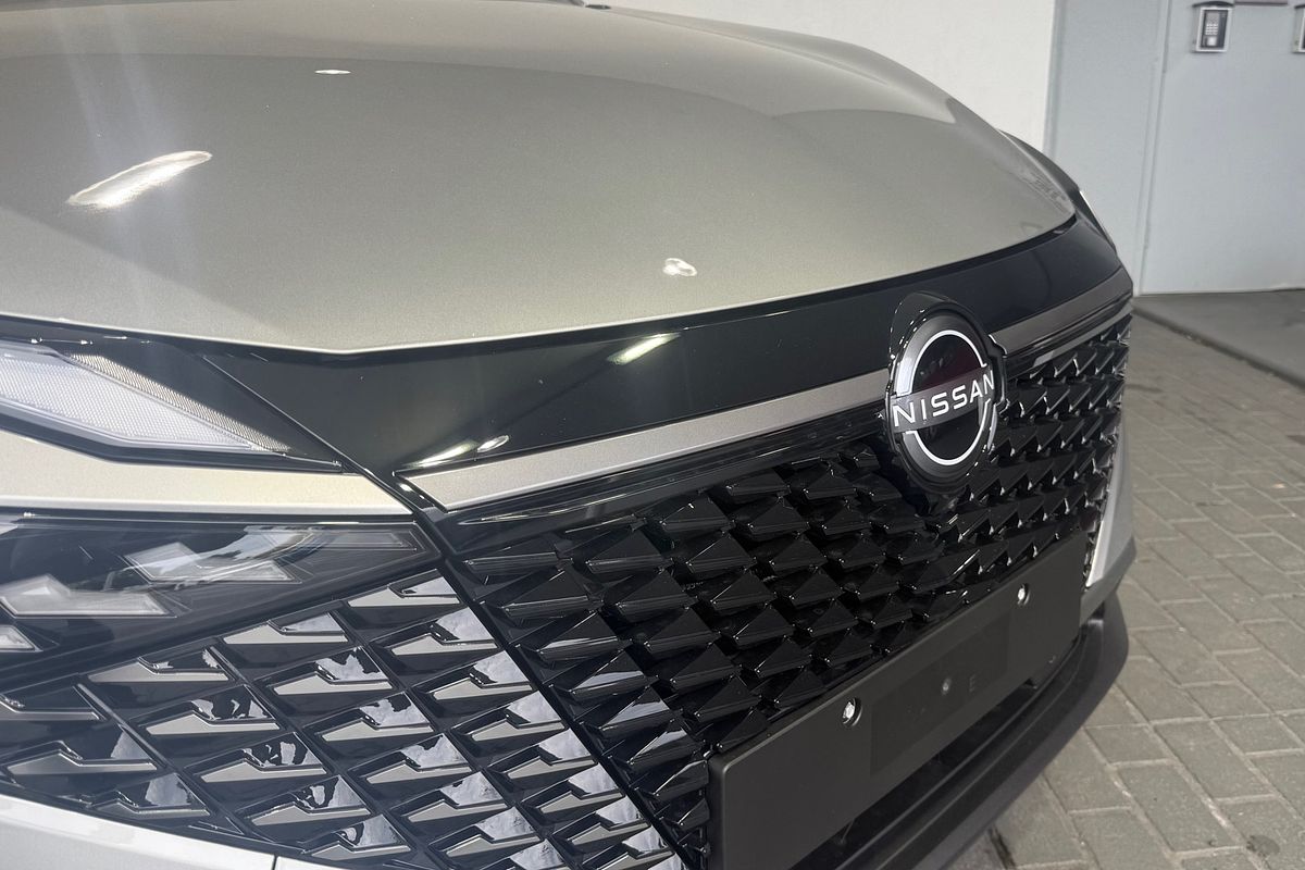 2025 Nissan QASHQAI Ti J12