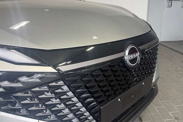 2025 Nissan QASHQAI Ti J12