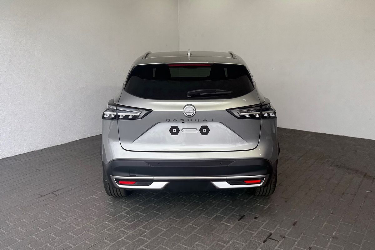2025 Nissan QASHQAI Ti J12