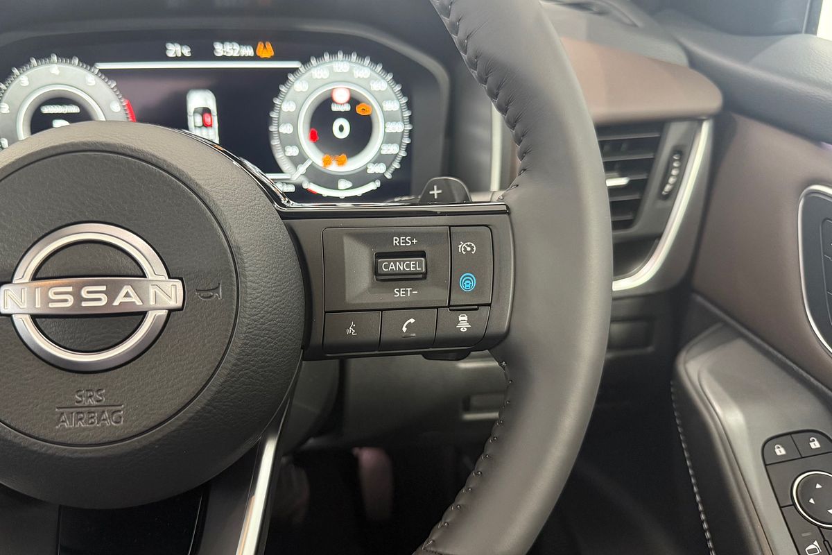 2025 Nissan QASHQAI Ti J12