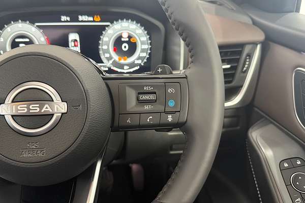 2025 Nissan QASHQAI Ti J12