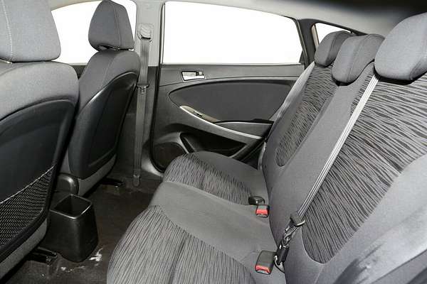 2015 Hyundai Accent Active RB3