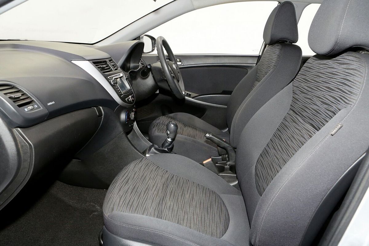 2015 Hyundai Accent Active RB3