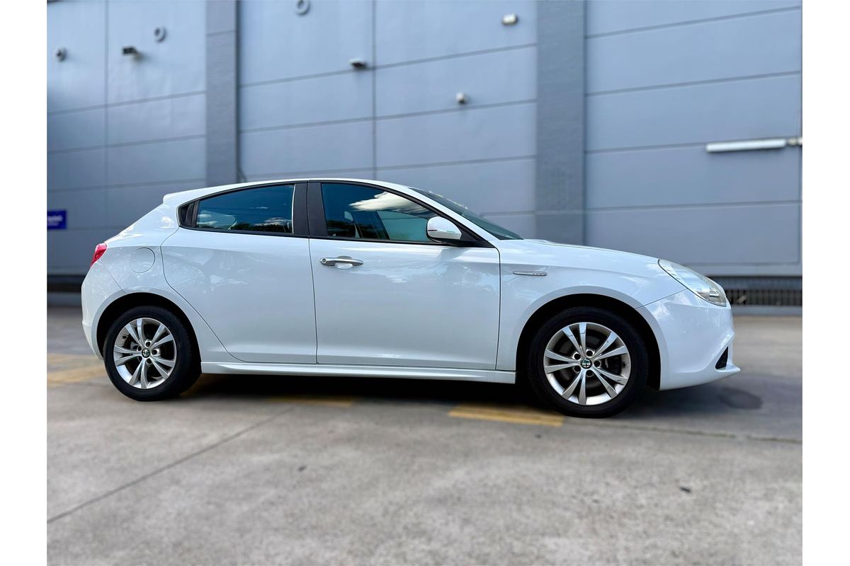2013 Alfa Romeo Giulietta PROGRESSION 1.4 Series 0