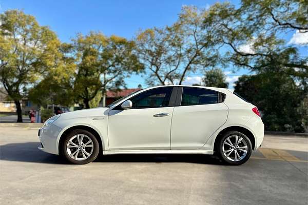 2013 Alfa Romeo Giulietta PROGRESSION 1.4 Series 0