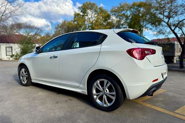 2013 Alfa Romeo Giulietta PROGRESSION 1.4 Series 0