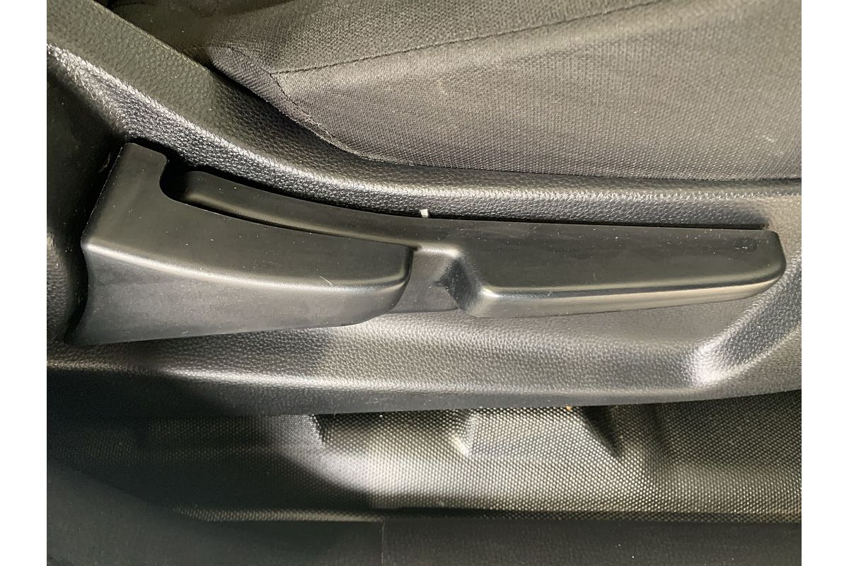 2020 Isuzu D-MAX SX High Ride Rear Wheel Drive