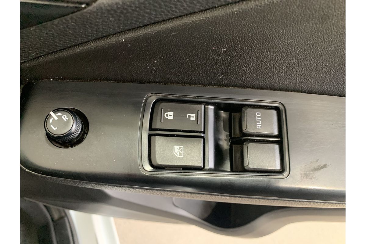 2020 Isuzu D-MAX SX High Ride Rear Wheel Drive