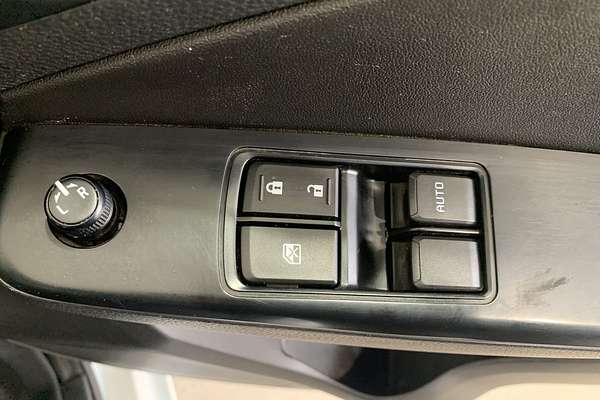2020 Isuzu D-MAX SX High Ride Rear Wheel Drive