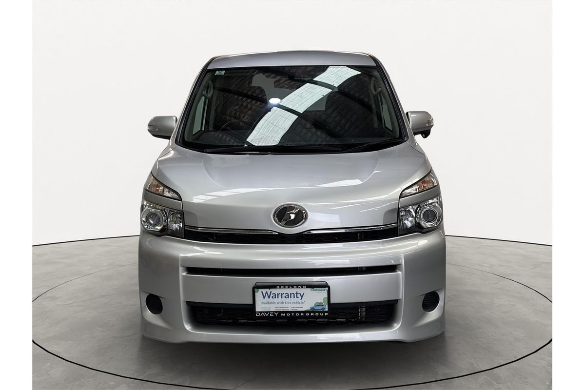 2013 Toyota Voxy